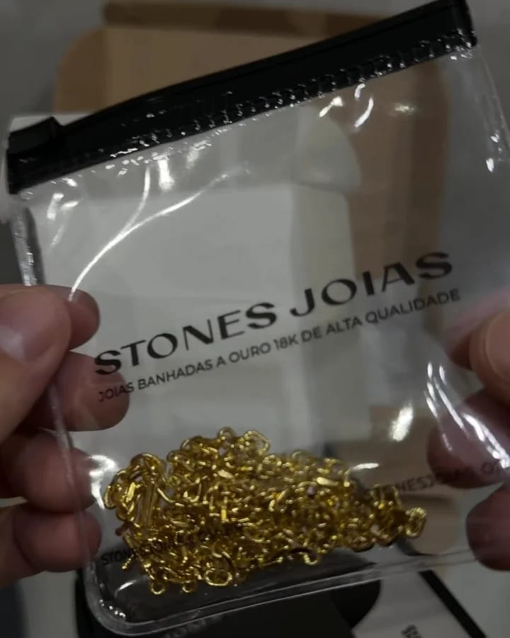 Porta-acessórios transparente com zíper e a corrente dentro