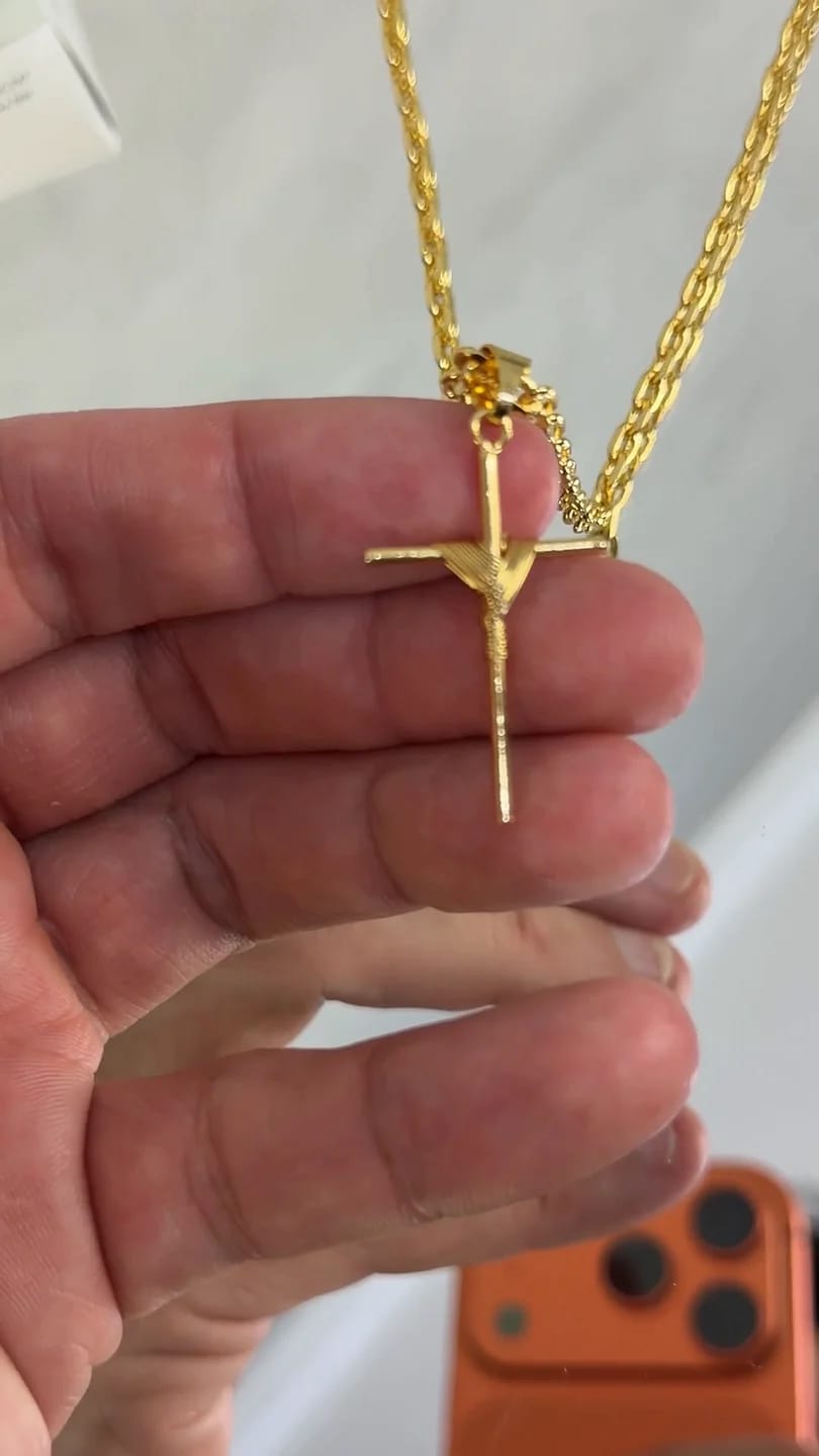 Corrente Cadeado 3,5mm + Crucifixo Amarrado