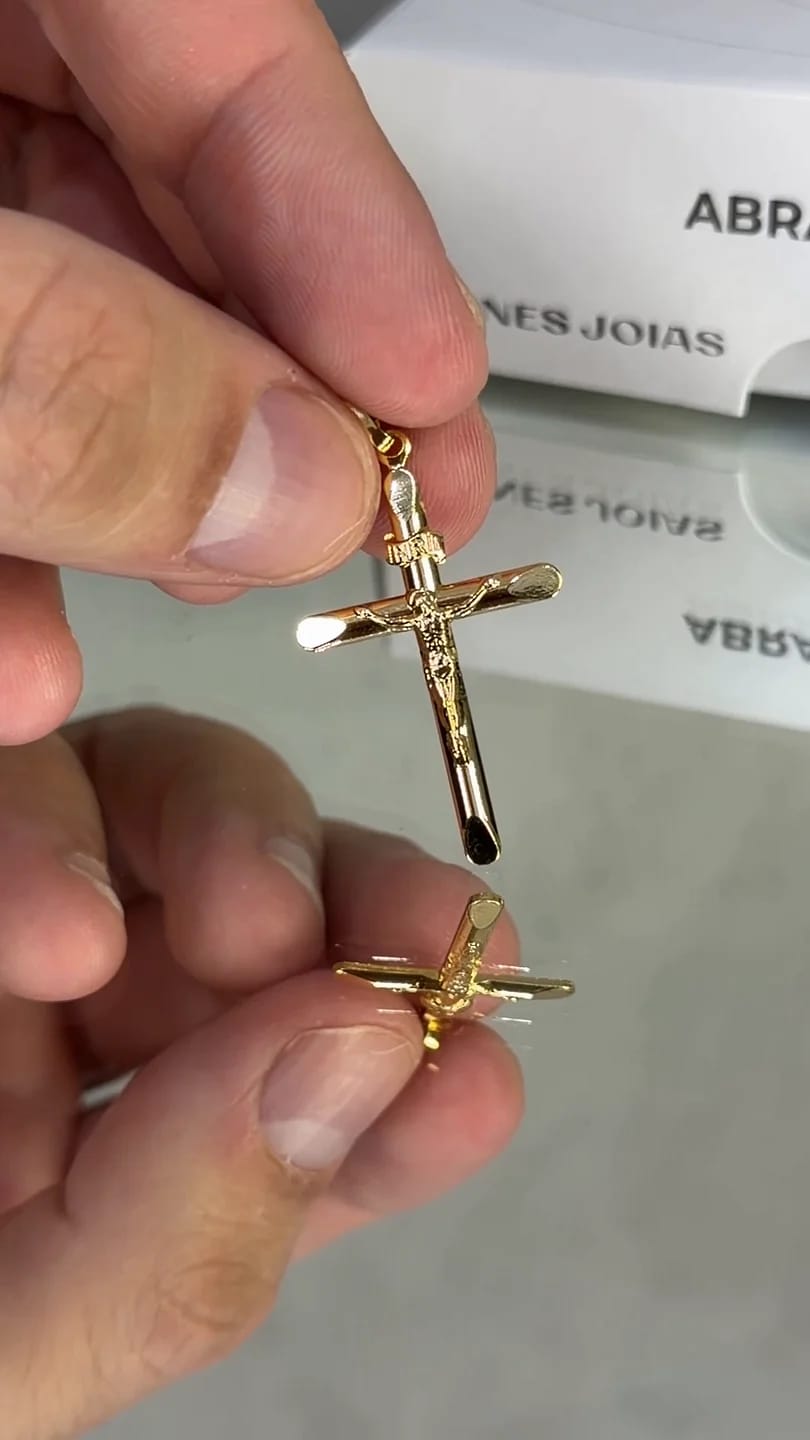 Pingente Crucifixo Estampado com Cristo