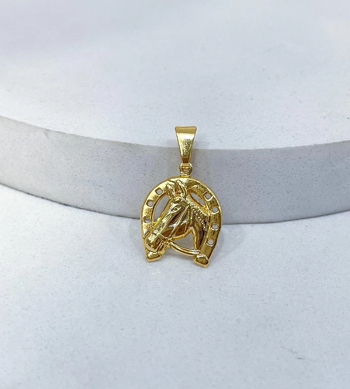 Pingente Cavalo na Ferradura 2,5x2,2cm 3g